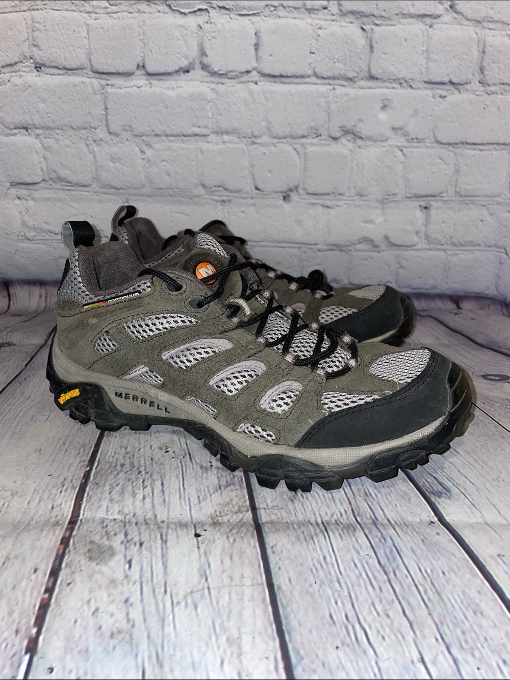 Merrell • Women’s 10.5 Vibram Gray Lilac Outdoor Trail Shoes